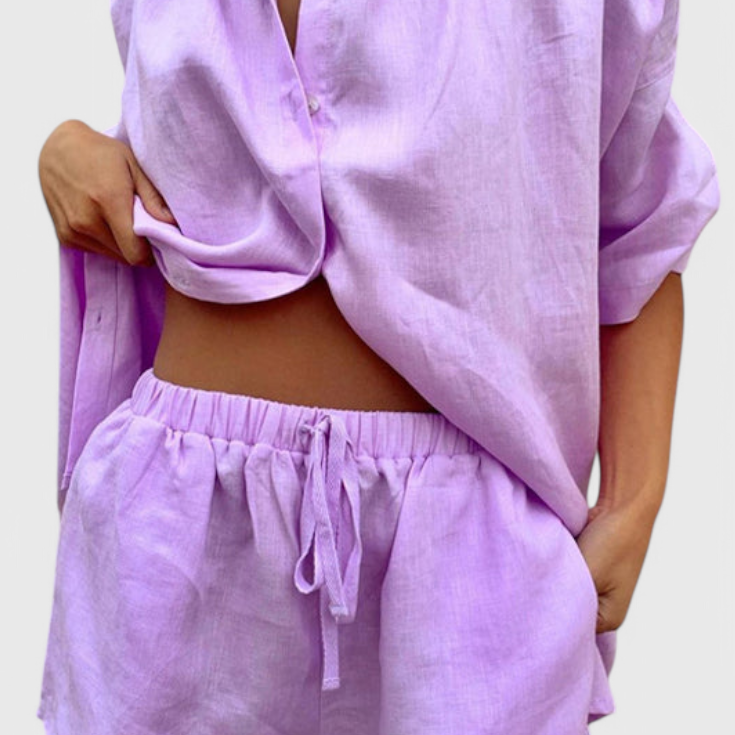 Anika Conjunto de Dos Piezas con Camisa de Botones y Pantalones Cortos con Cuerda