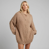 Cárdigan de mujer con mangas murciélago, solapa y detalle de botones metálicos