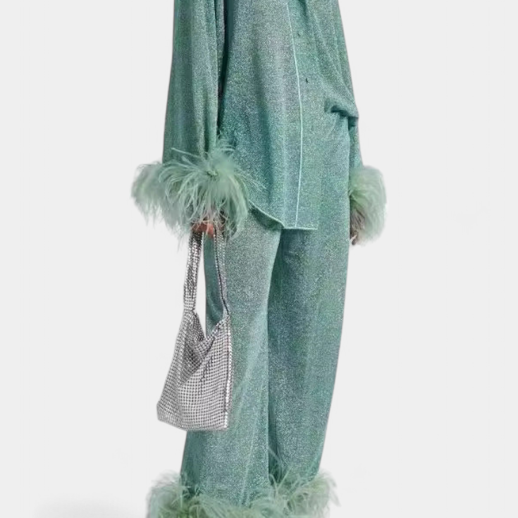 Polina Conjunto de Dos Piezas con Collar de Plumas