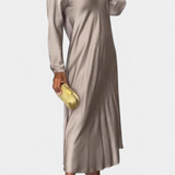 Riva Vestido Fluido con Escote en V y Mangas Largas