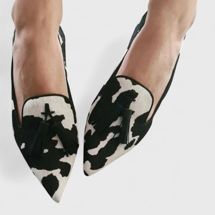 Fermina Loafers Elegantes con Punta Afilada y Diseño Bicolor