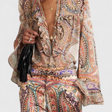 Finely Conjunto con Blusa de Volantes y Estampado Vintage Paisley