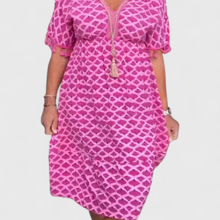 Kirra Vestido Boho Chic con Estampado Geométrico