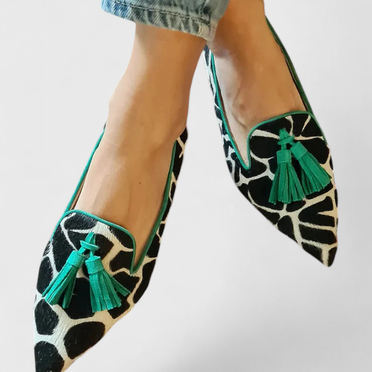 Fermina Loafers Elegantes con Punta Afilada y Diseño Bicolor